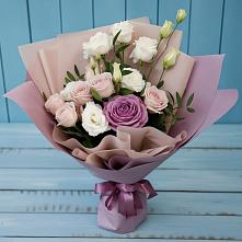 Букет цветов из:  Розы и Лизиантусы в Стародубском