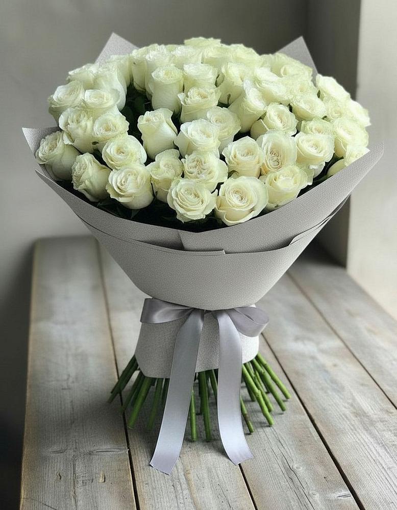 Букет 35 Белых роз в Стародубском