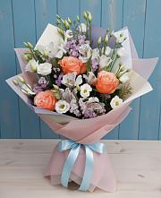 Букет цветов из:  Лизиантусы, Розы, Альстромерии и Гипсофила #REPLACE_PRED# Стародубском