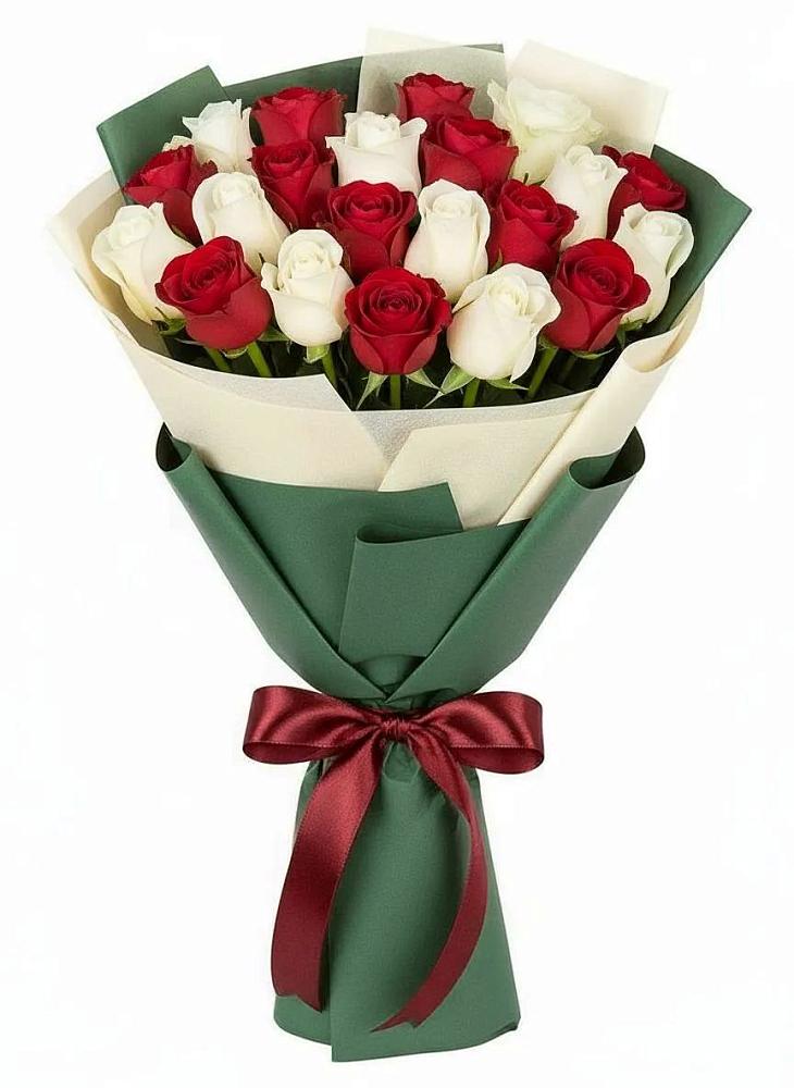 Букет Микс из красных и белых роз в Стародубском