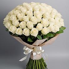 Букет 101 беля роза Белоснежка в Стародубском