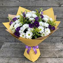 Букет цветов из:  Ирисы, Хризантемы и Ромашки в Стародубском