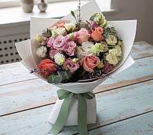 Букет цветов из:  Розы, Лизиантусы и Гвоздики в Стародубском